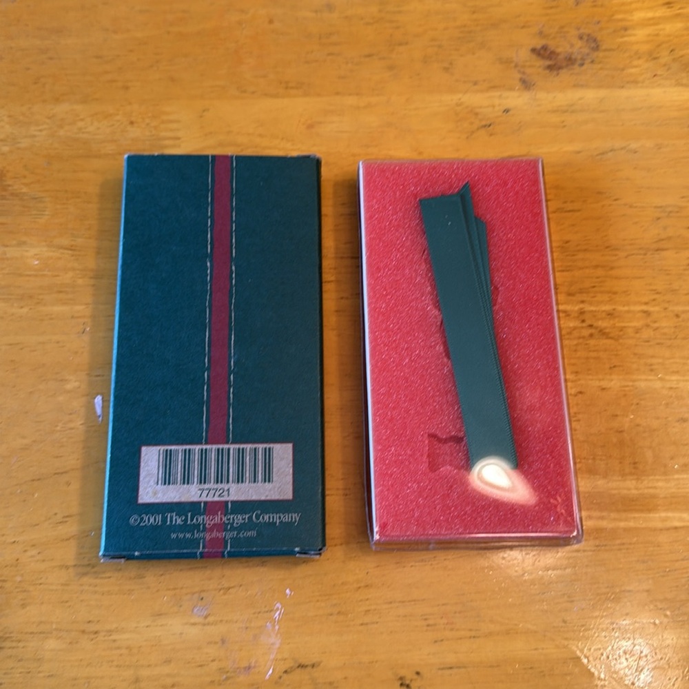 Longaberger Pewter Santa Key. New in box - Picture 2 of 7